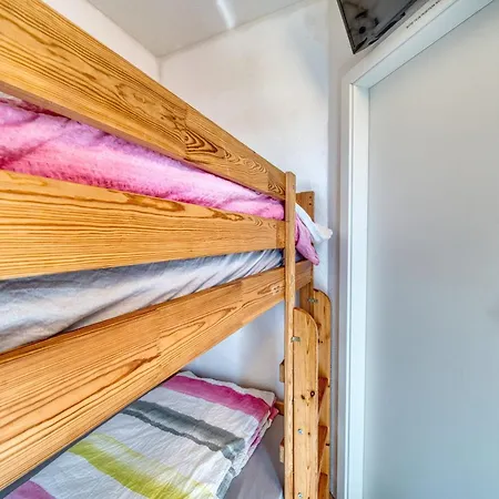 - Haus A, App 0a0404